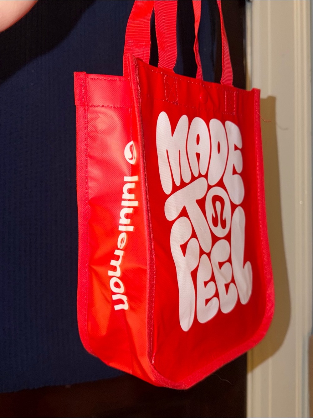 lululemon reusable tote